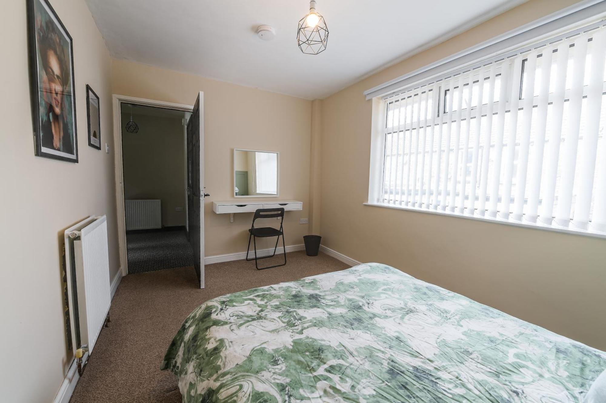 Poppy's Place - Manningham Road Liverpool